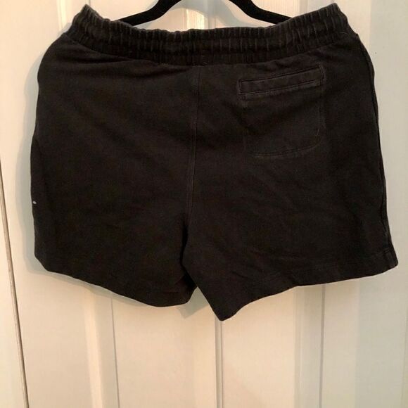 Athletic works black shorts   - Picture 4 of 4